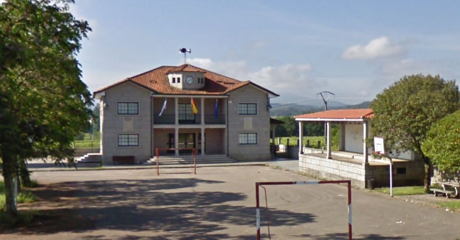 Ayuntamiento de Arcos  da Condesa, en Caldas (Pontevedra)