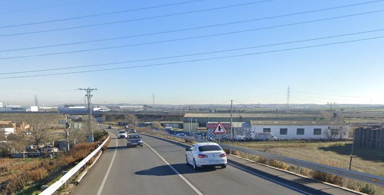 La carretera regional M-408, con un carril por sentido