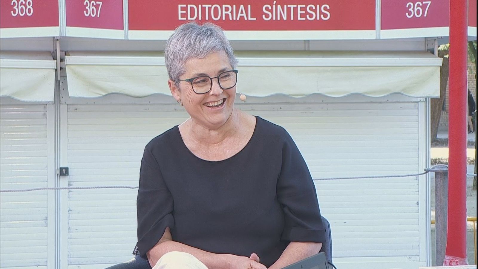 Eva Orúe: "Yo no concibo la Feria del Libro de Madrid en otro sitio que no sea en el Retiro"
