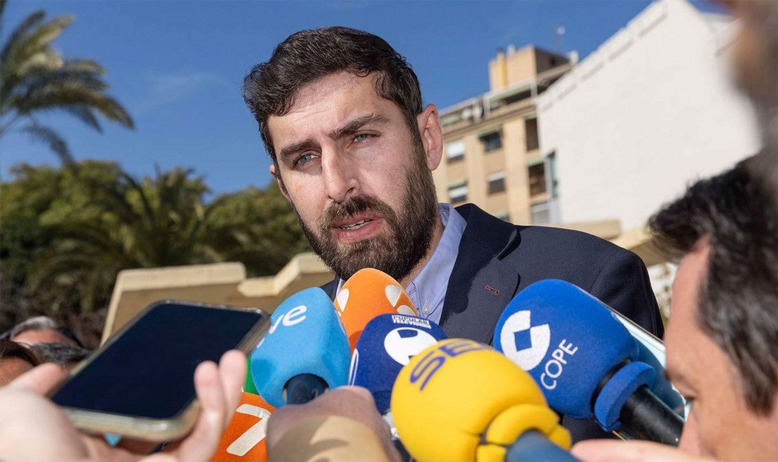 Antelo rechaza dimitir y pide a Abascal no confundir “lealtad” con “sumisión”