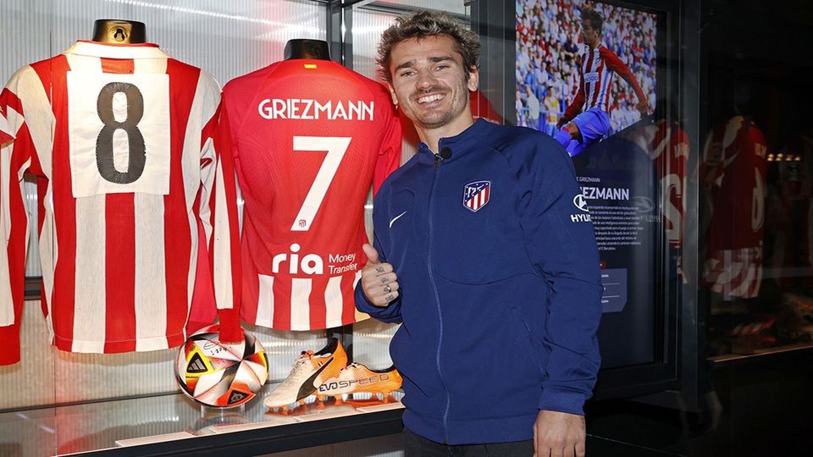 Griezmann honra a Luis Aragonés: "Los dos seremos atléticos de por vida"