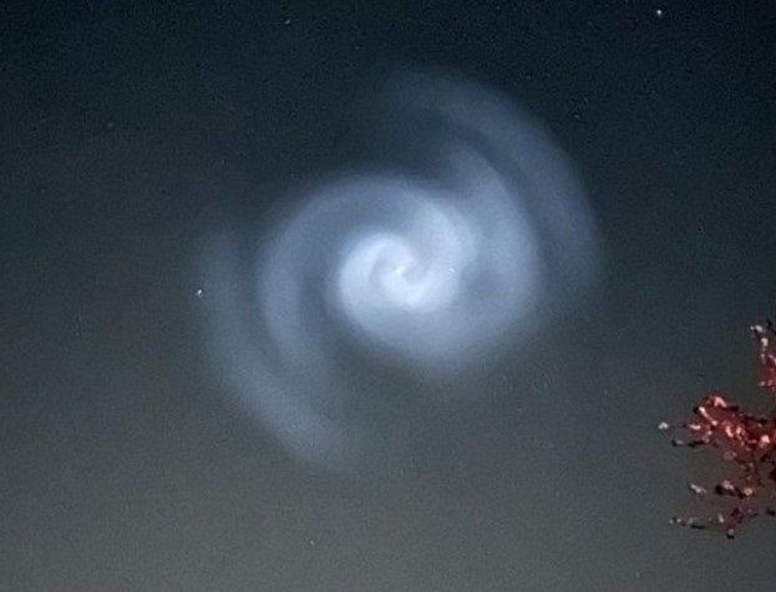 Esta es la explicación de la extraña y misteriosa espiral azul vista en el cielo de Europa