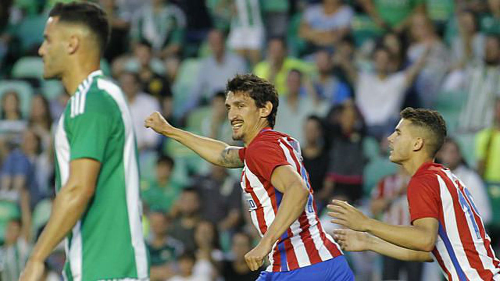 Savic ante el Betis