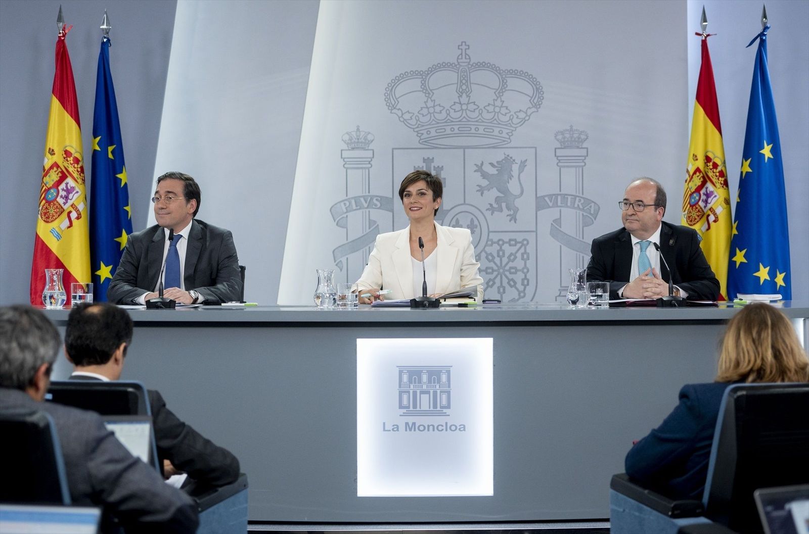 El Gobierno enmarca en la normalidad el cese de altos cargos para ir en las listas del PSOE