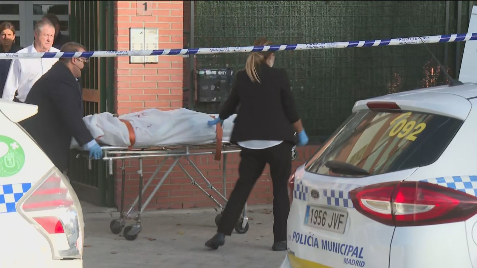 Muere al  caer desde un quinto piso de un edificio cuando estaba realizando trabajos en altura en la fachada