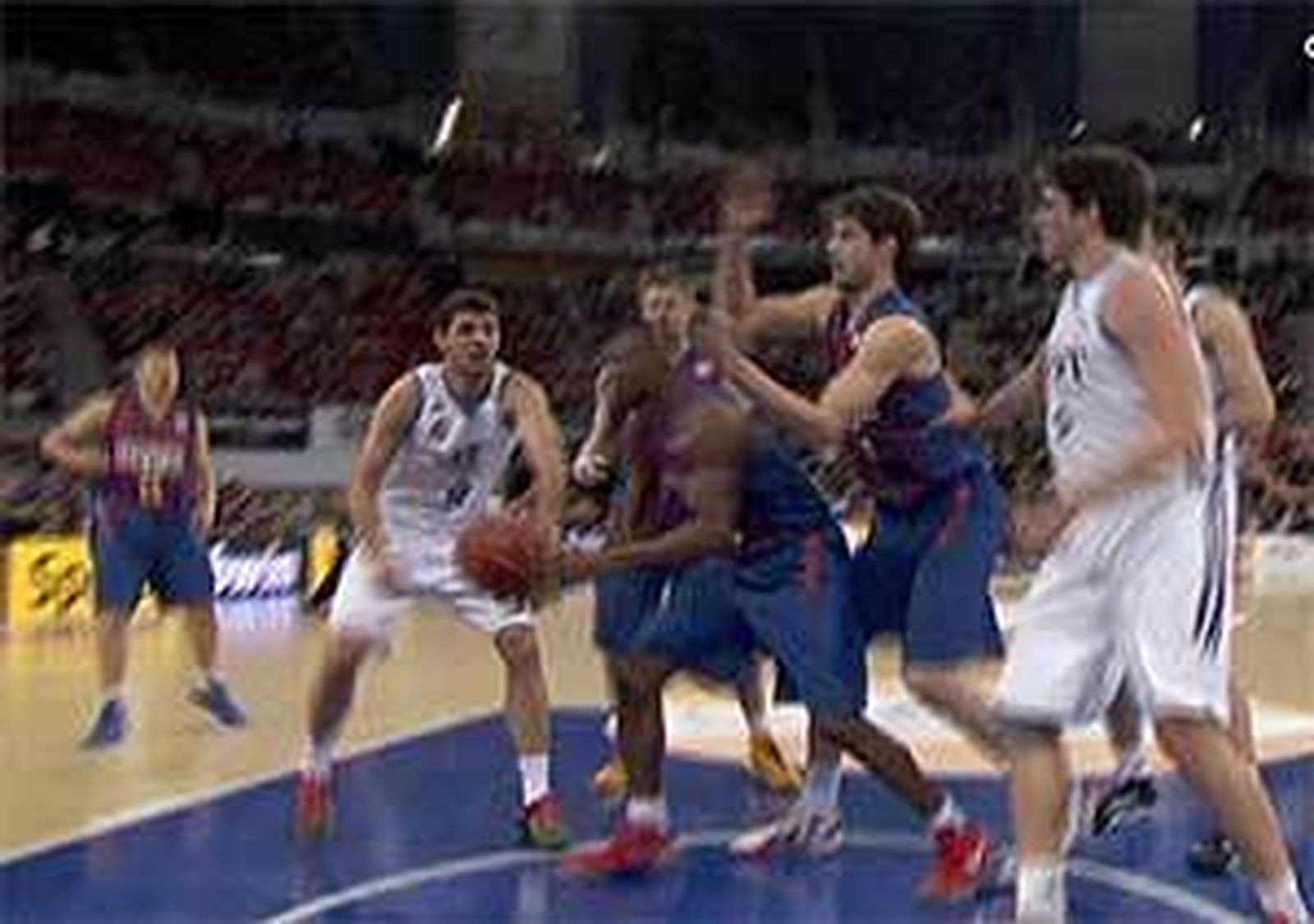 El Barcelona primer semifinalista al ganar (111-108) al Real Madrid tras dos prórrogas