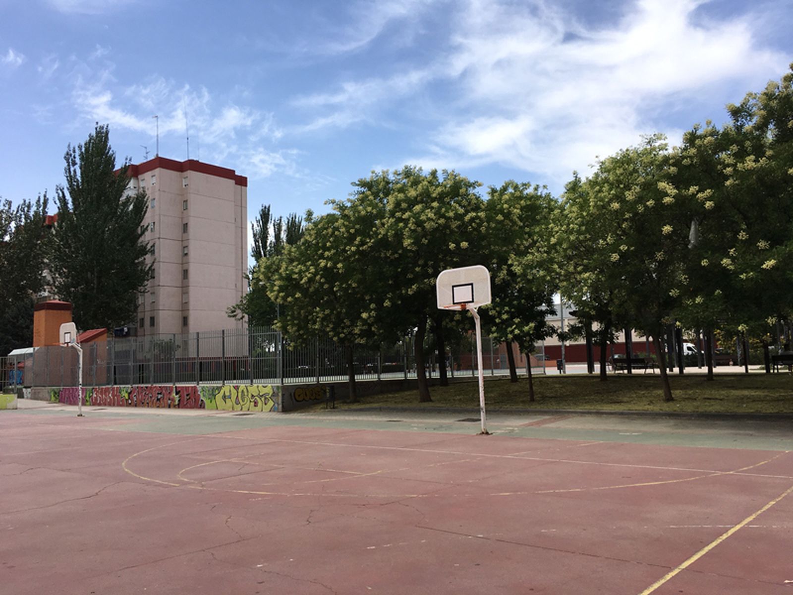 Pistas deportivas de la calle Portugal de Fuenlabrada
