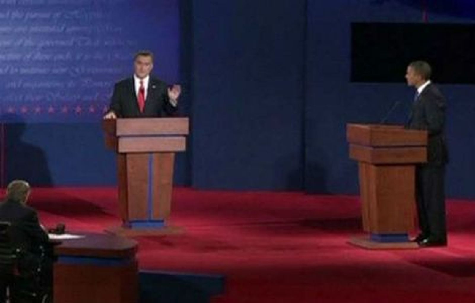 Obama y Romney están casi empatados cuando se enfrentan en el segundo debate