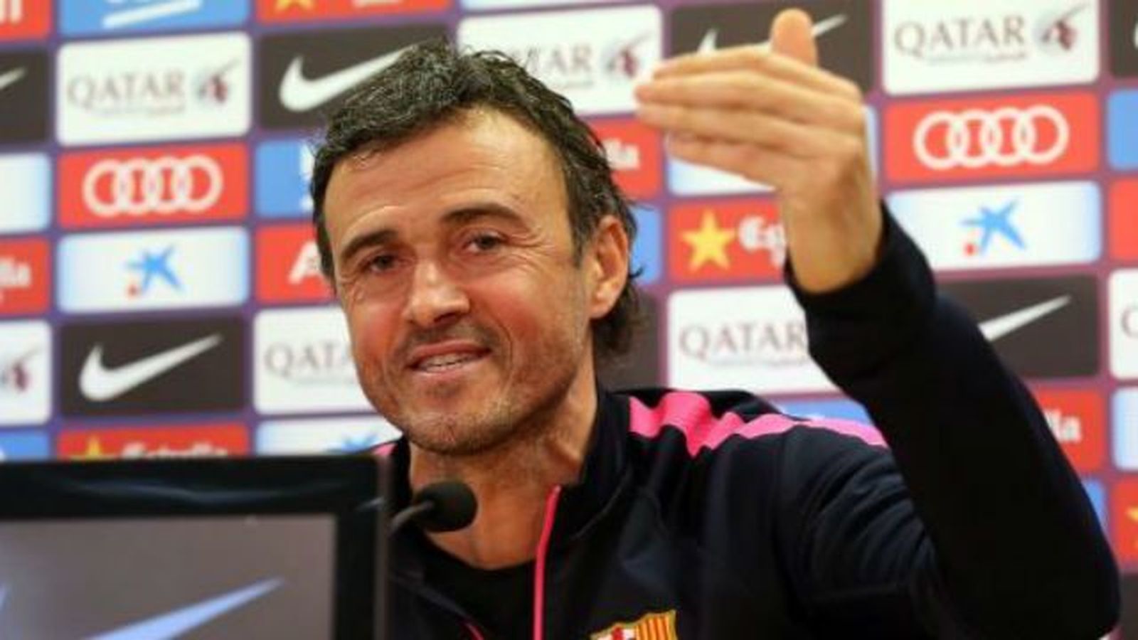 Luis Enrique: "Es patético pitar a Piqué, es cómico lo que pasa en España"