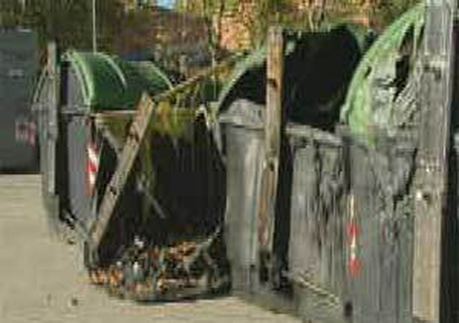 Getafe: Detienen a un presunto pirómano al que acusan de quemar más de 200 contenedores