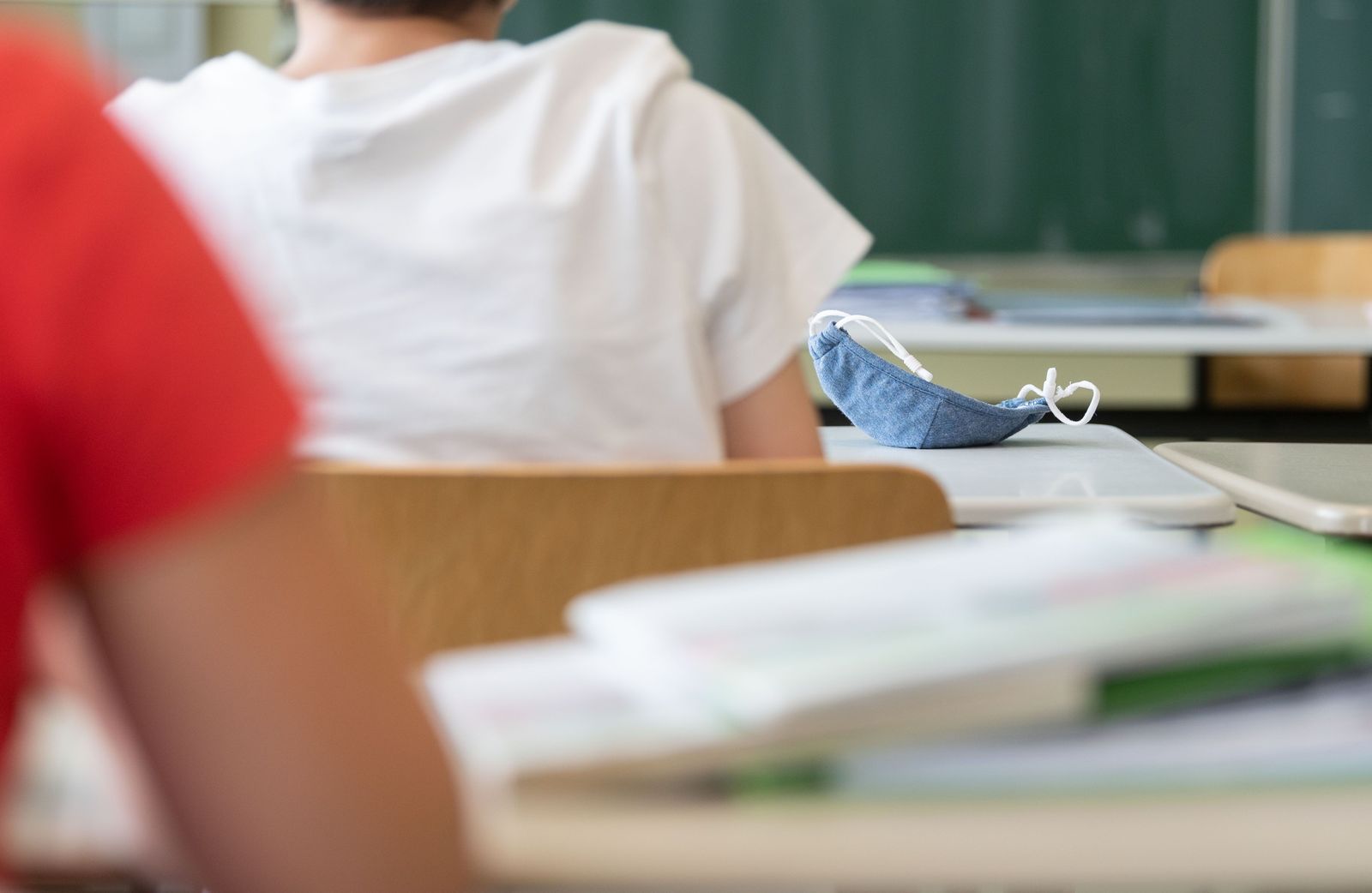 Más de la mitad de los padres se inclinan por no llevar a sus hijos al colegio