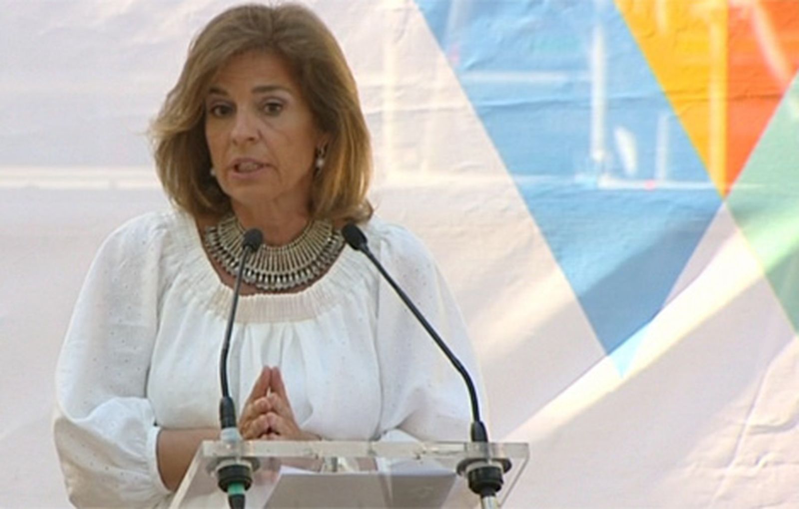 VVILLA470_HOY_BOTELLA