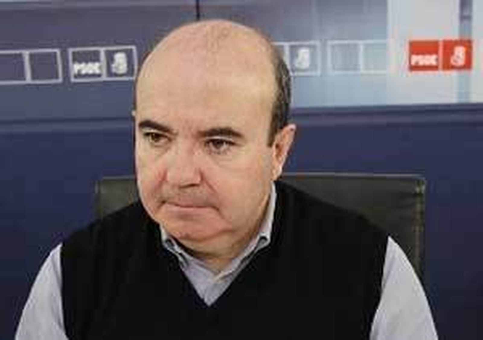 El PSOE rechaza la reforma local del Gobierno porque "privatiza" servicios