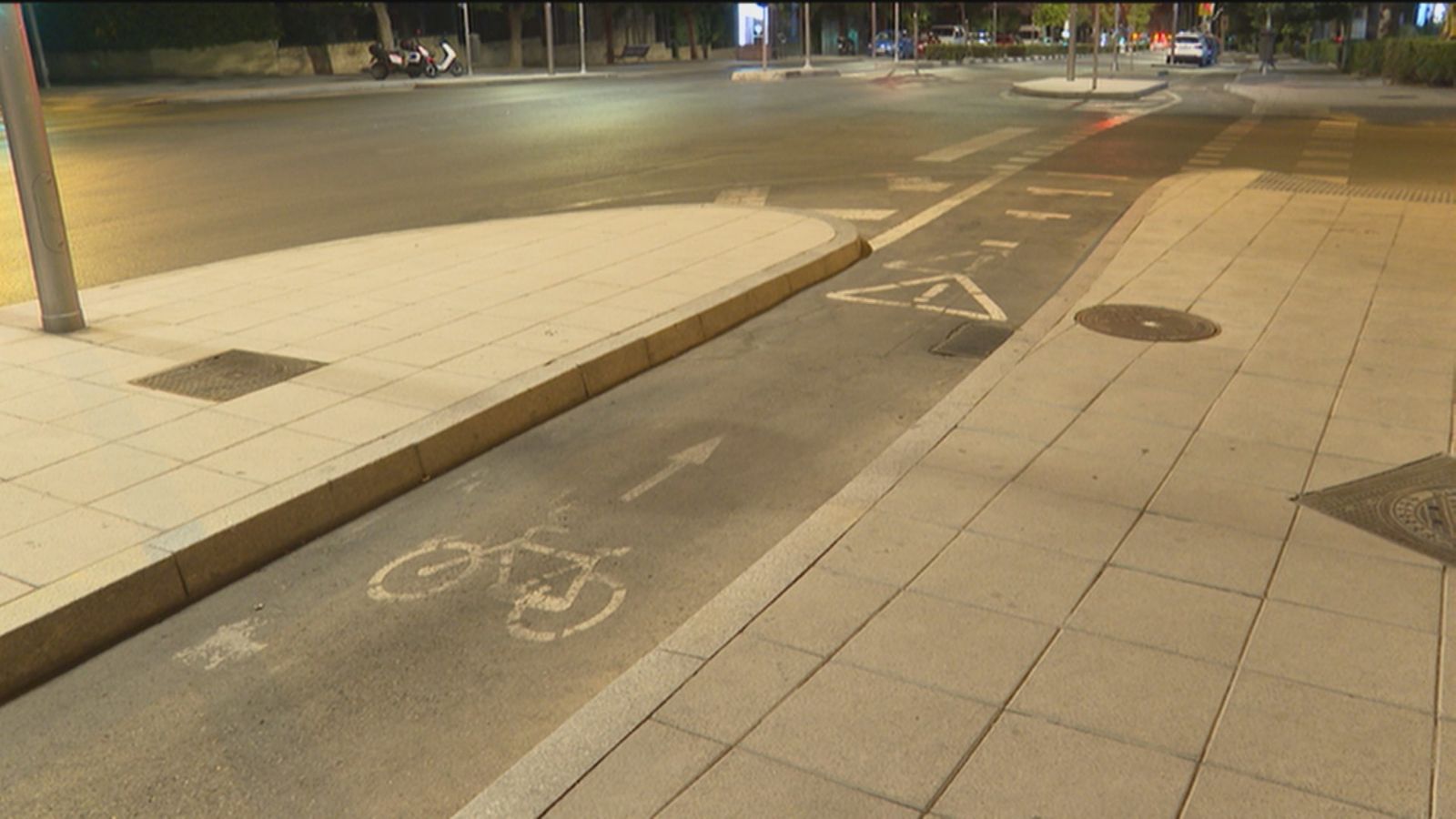 Un ciclista grave tras el atropello de un vehículo que se dio a la fuga