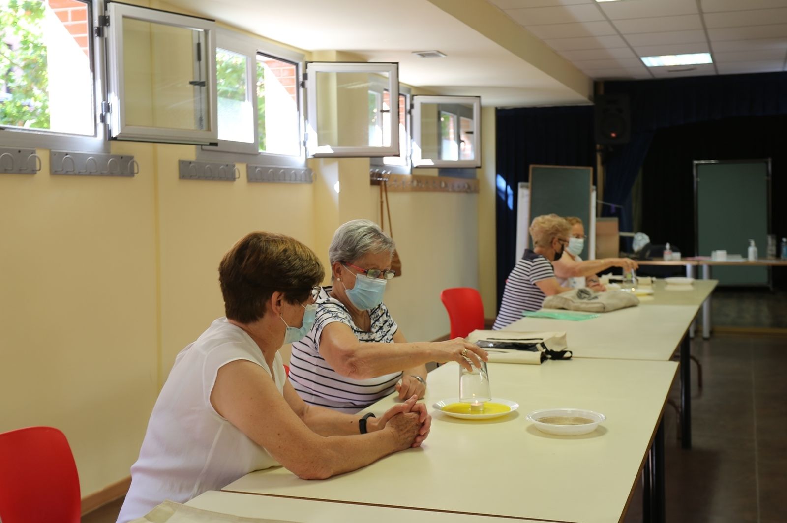 Participantes en uno de los talleres de Leganés dedicados a la mujer y la Ciencia