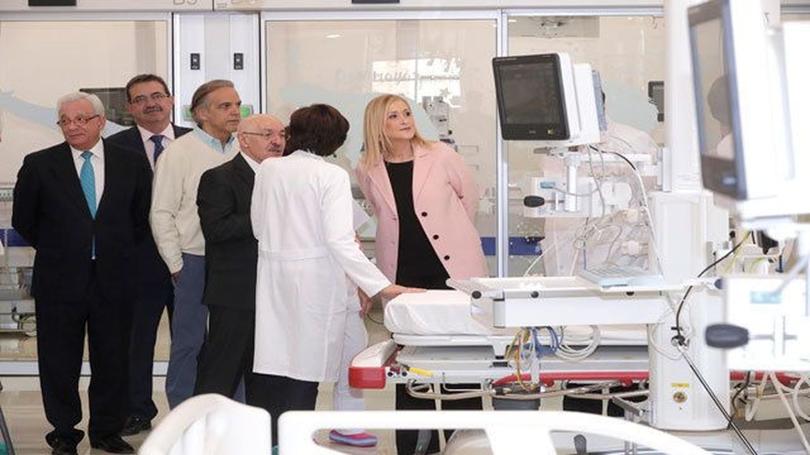 Cifuentes inaugura la nueva UCI del Niño Jesús que atenderá 800 niños al año