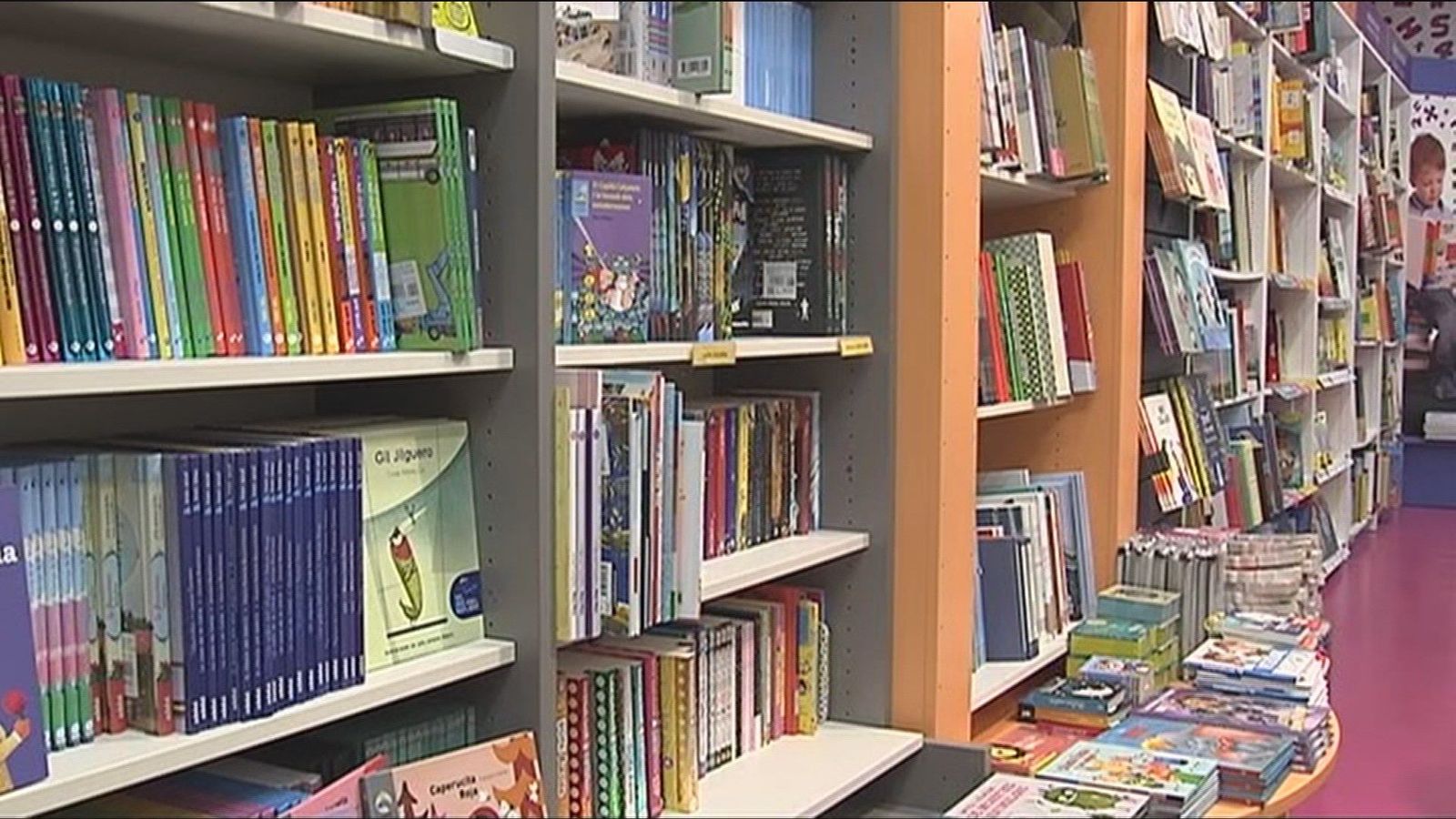 Vetan 200 cuentos infantiles como el de 'Caperucita Roja' por ser "sexistas"