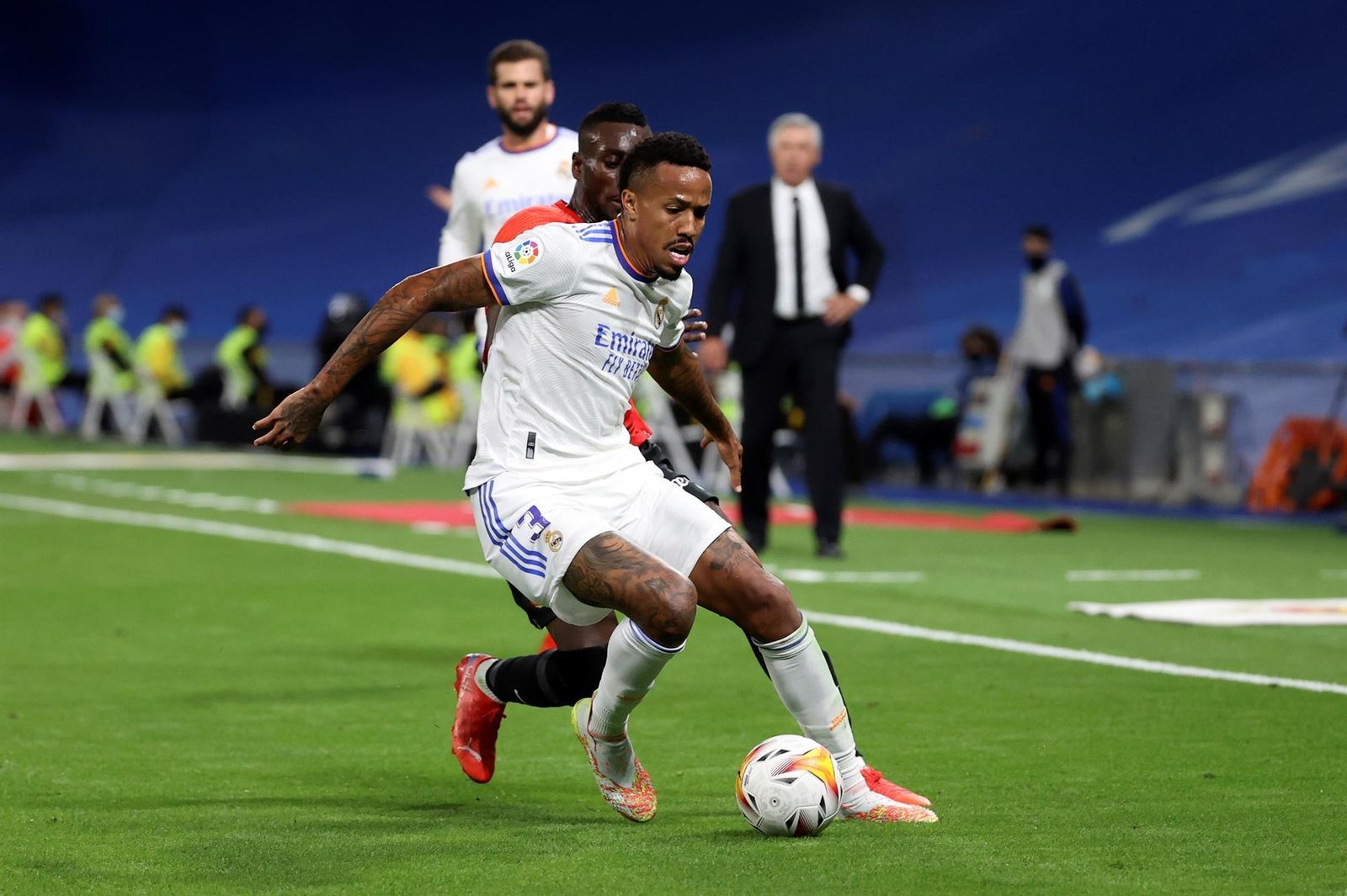 Militao ante el Mallorca
