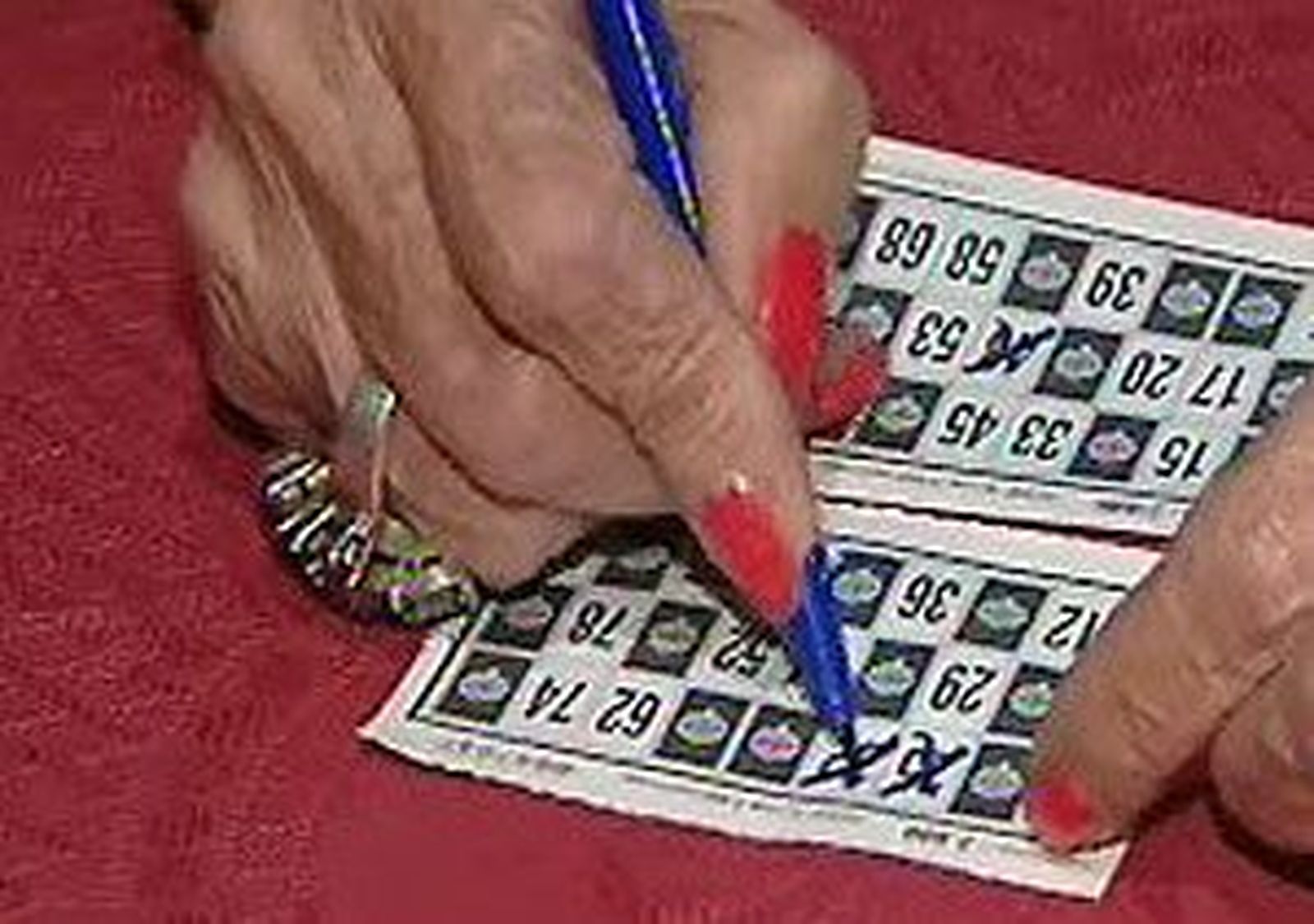 Los Bingos sufren la ley antitabaco
