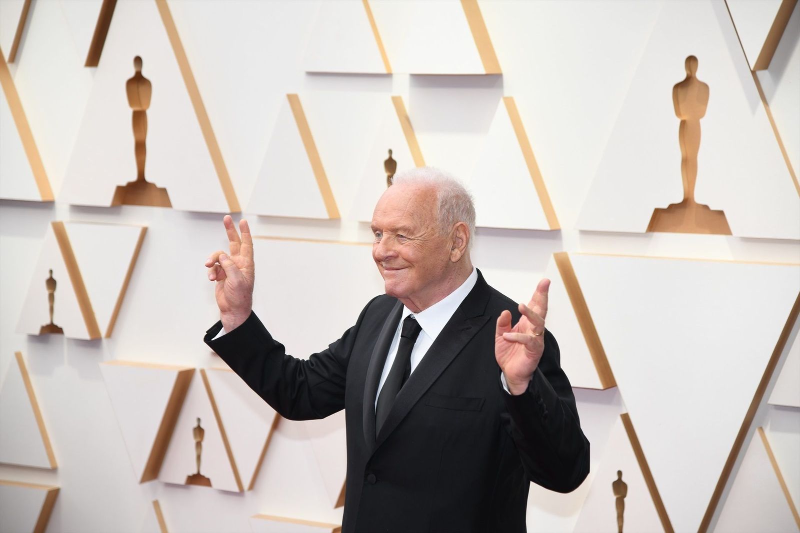 Anthony Hopkins, un humorista con millones de seguidores en TikTok