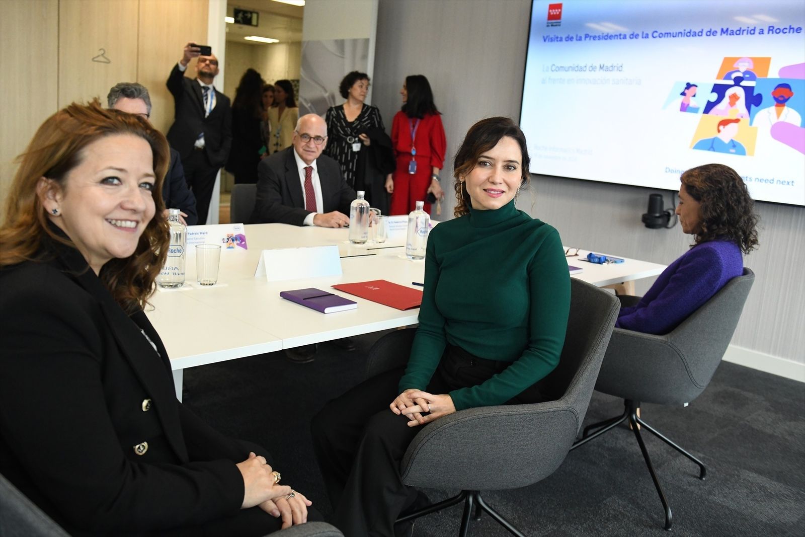 Ayuso defiende la colaboración público-privada en Sanidad