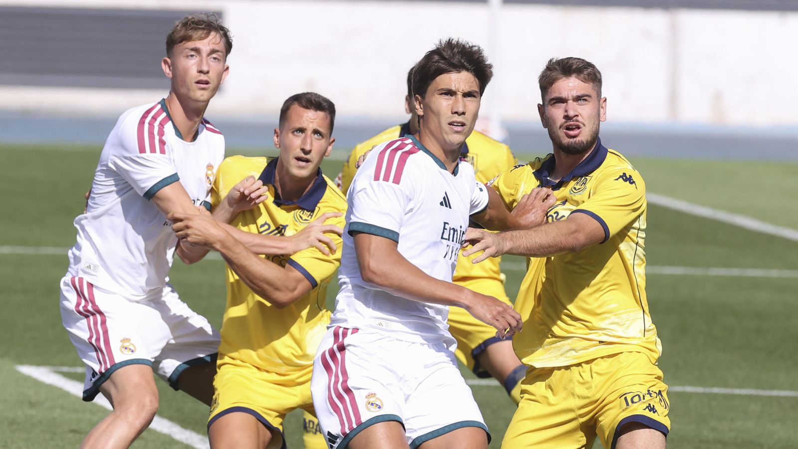 Huijsen y Gonzalo ante el Alcorcón