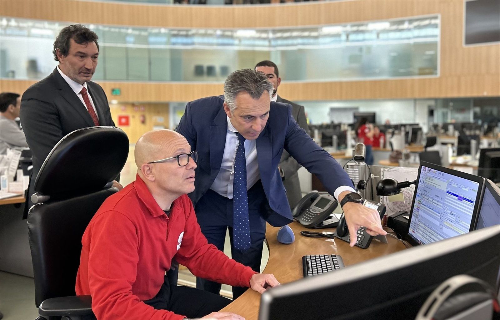 El 112 de la Comunidad de Madrid atendió más de 10.000 llamadas diarias en 2024