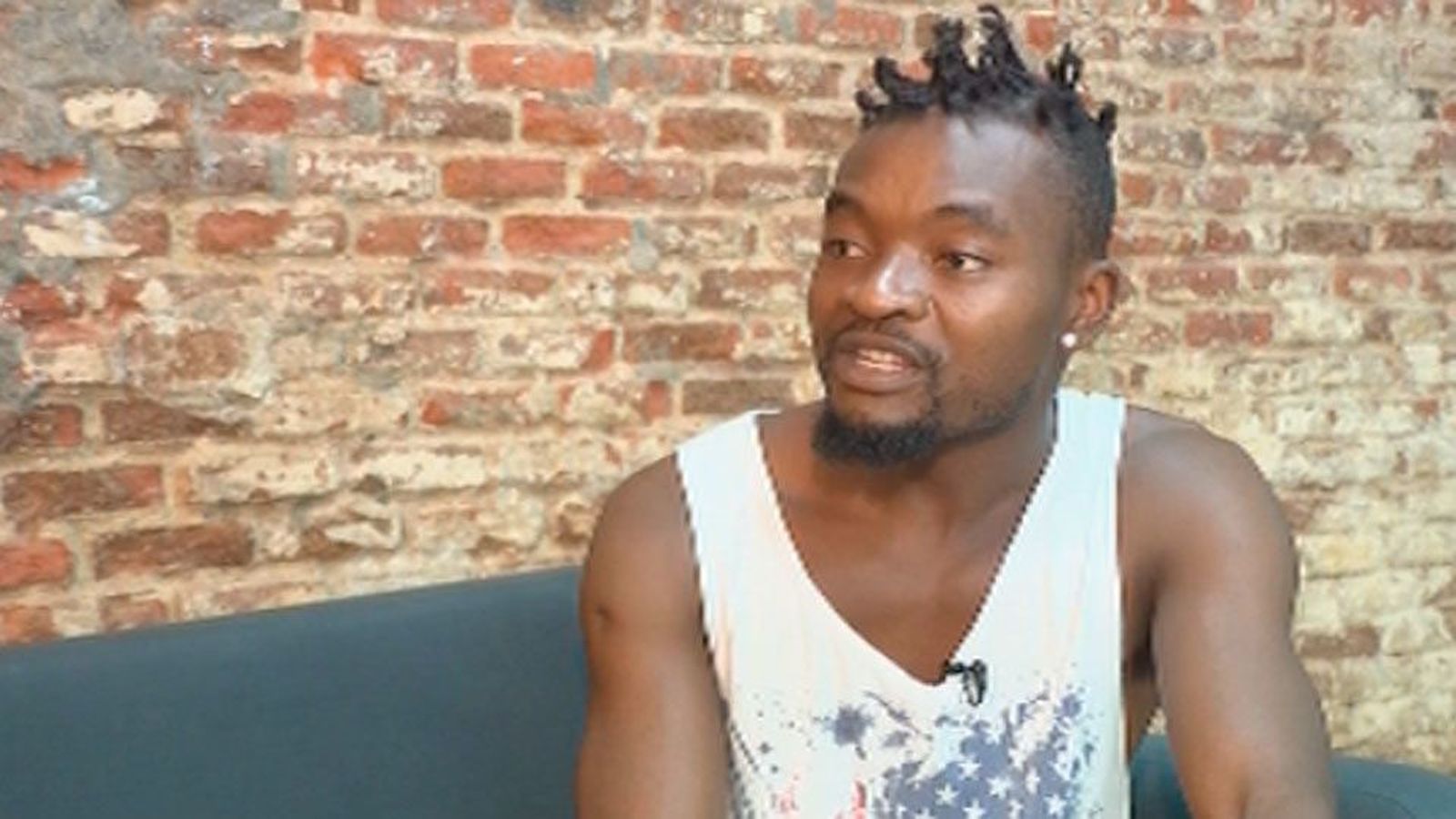 Un guineano recibe asilo en España tras una larga lucha por los derechos LGTB