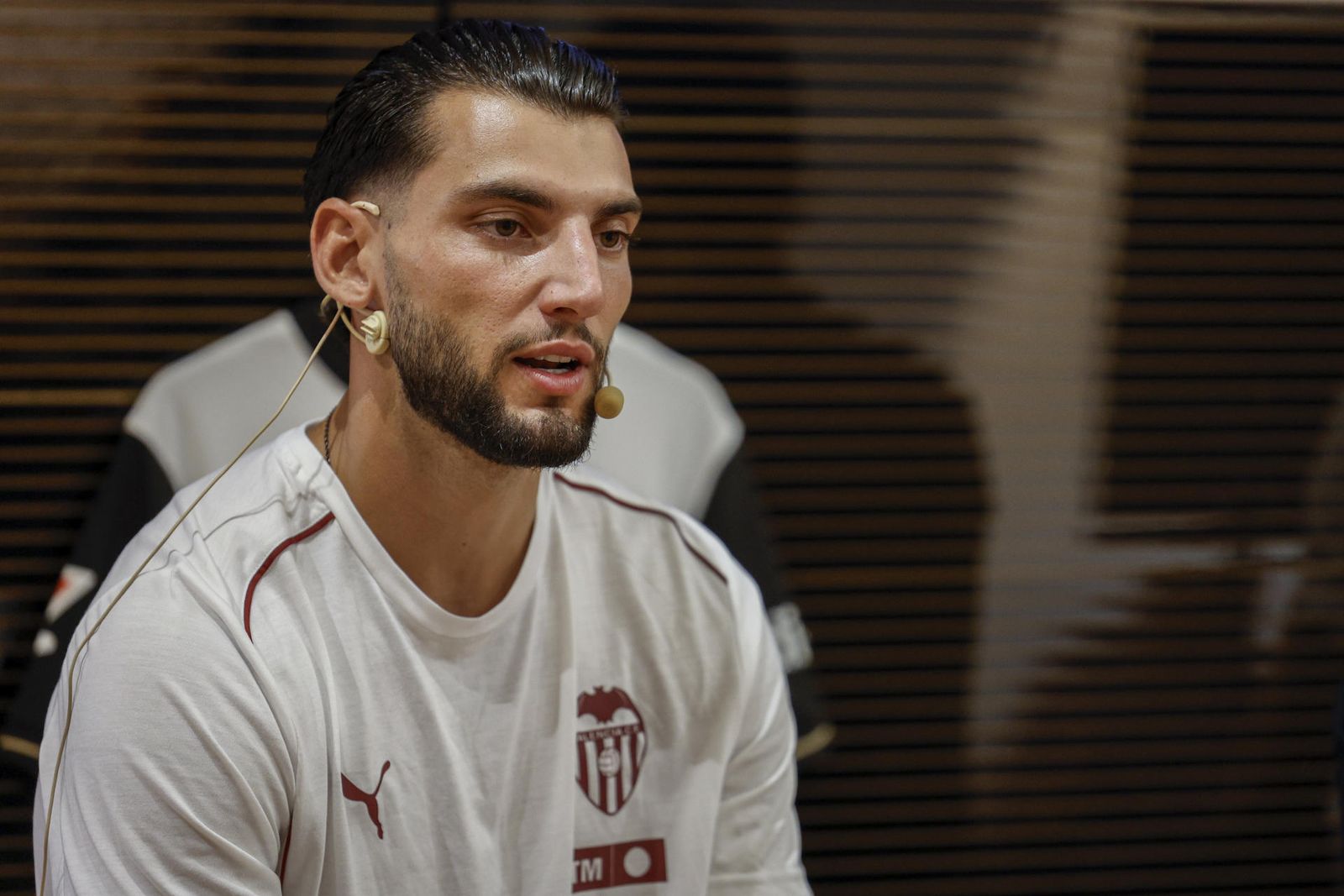 Condena a Rafa Mir
