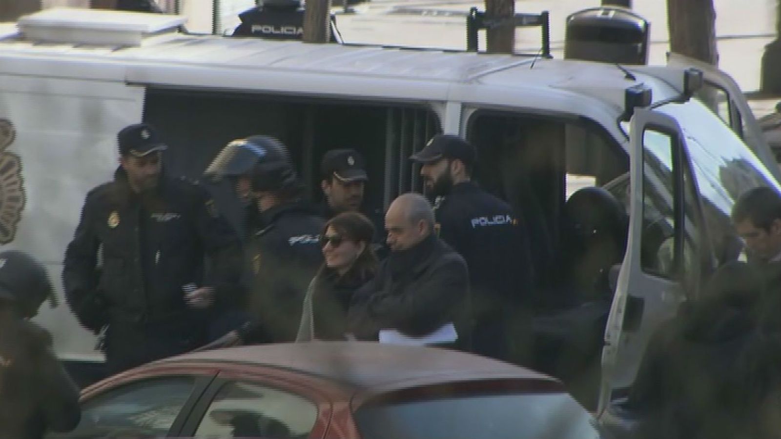 Seis detenidos en Argumosa 11 por intentar paralizar cuatro desahucios
