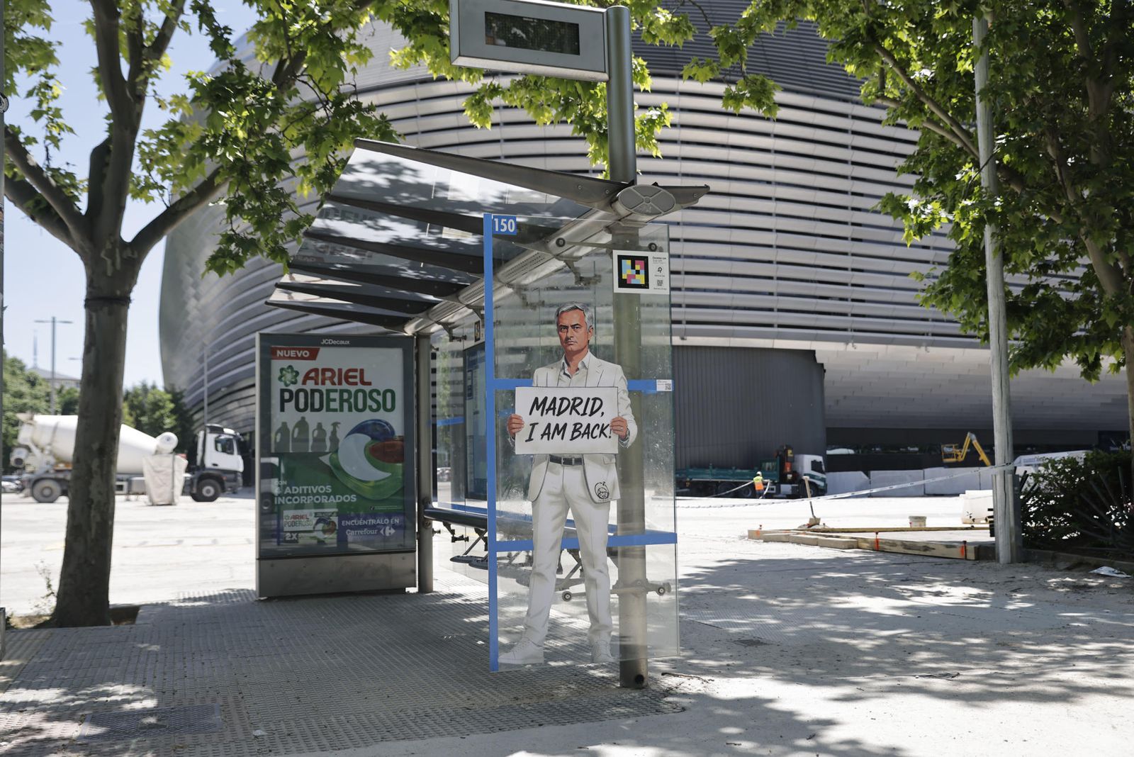 Imagen de Mourinho en una marquesina