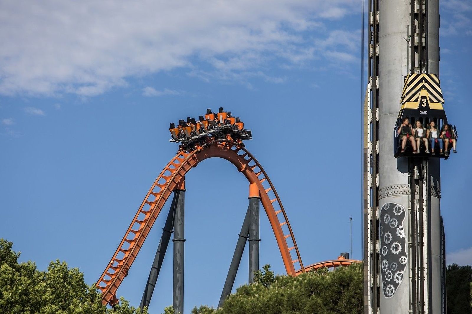 El Parque Warner y el Parque de Atracciones de Madrid reabren sus puertas
