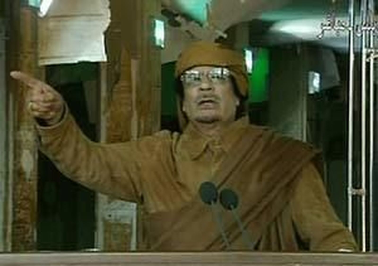 Gadafi durante su discurso de una hora