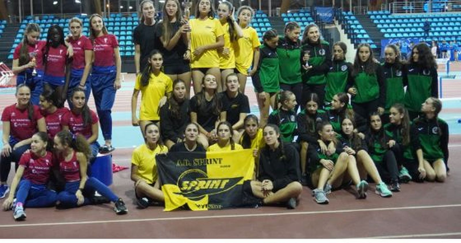 Podio femenino del Campeonato Sub'16