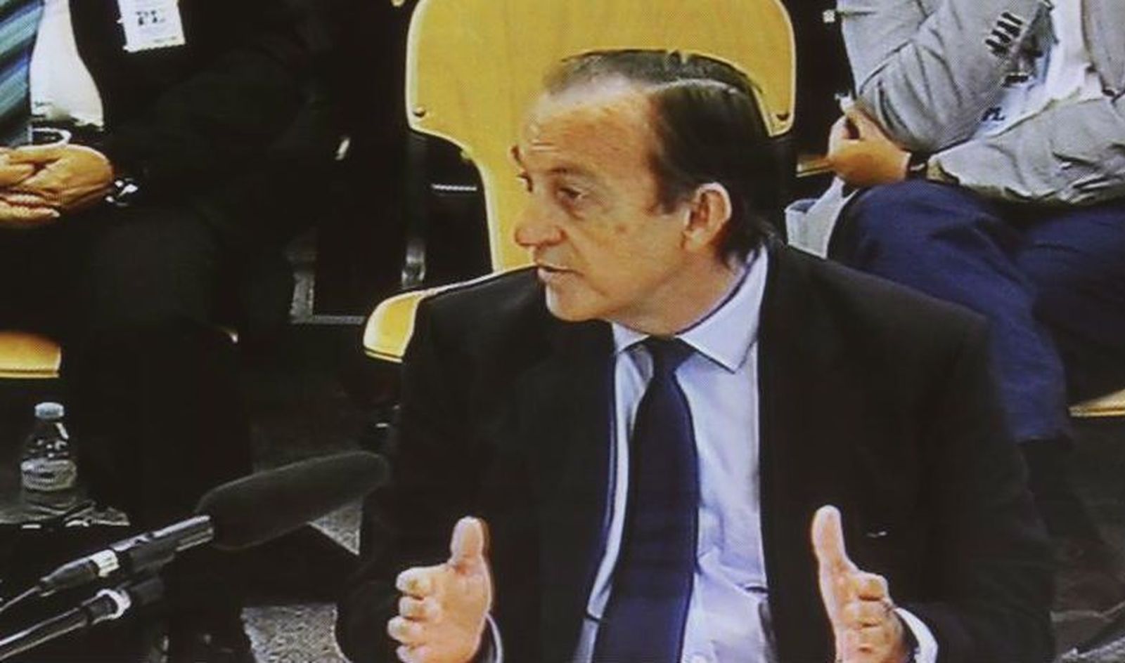Exconsejeros de Caja Madrid dicen que les inducían a no justificar los gastos