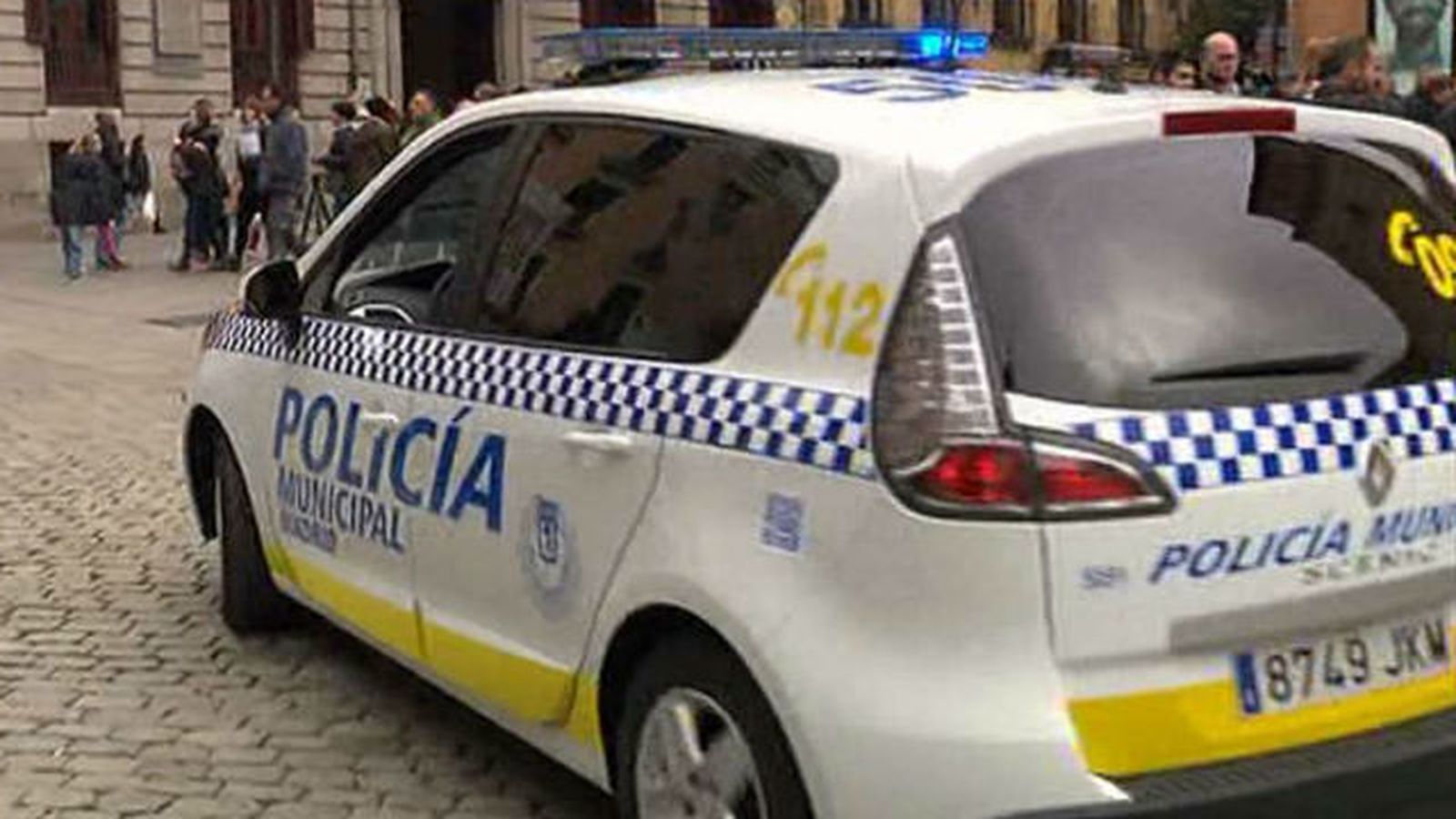 Cuatro detenidos cuando intentaban robar en un piso mientras dormía su dueña
