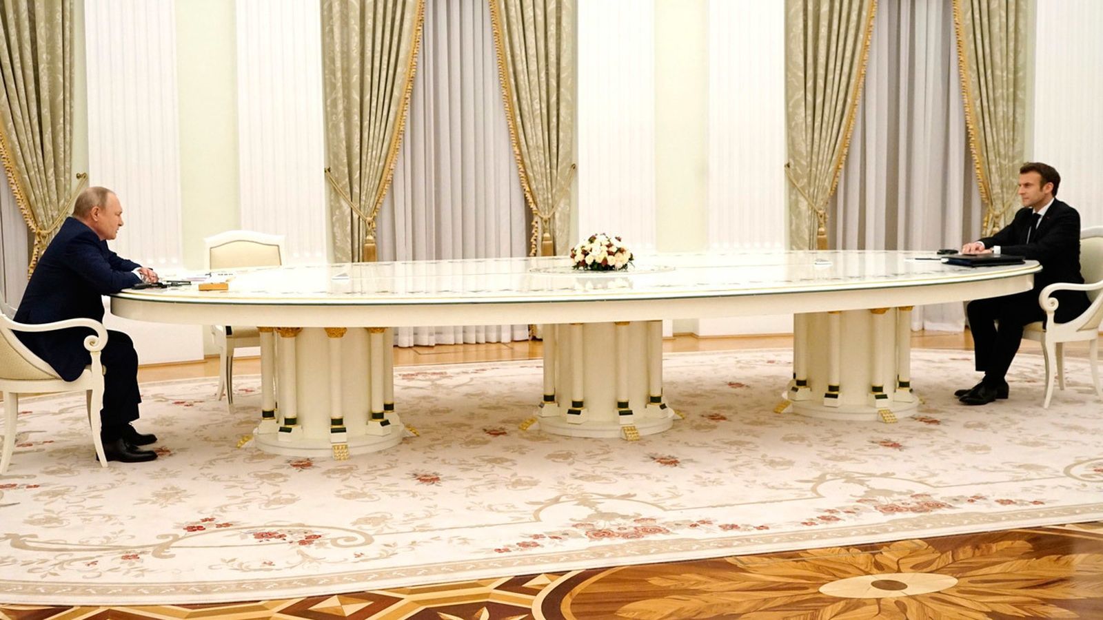 Reunión entre Putin y Macron el 7 de febrero en el Kremlin