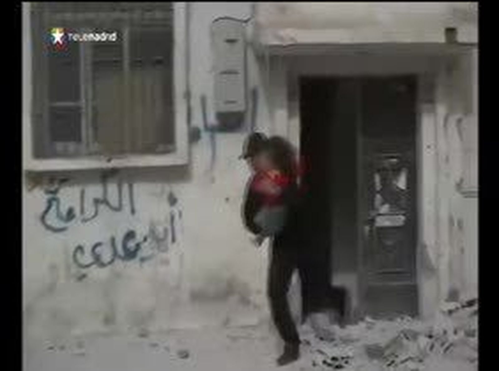 España llama a consultas a su embajador en Siria