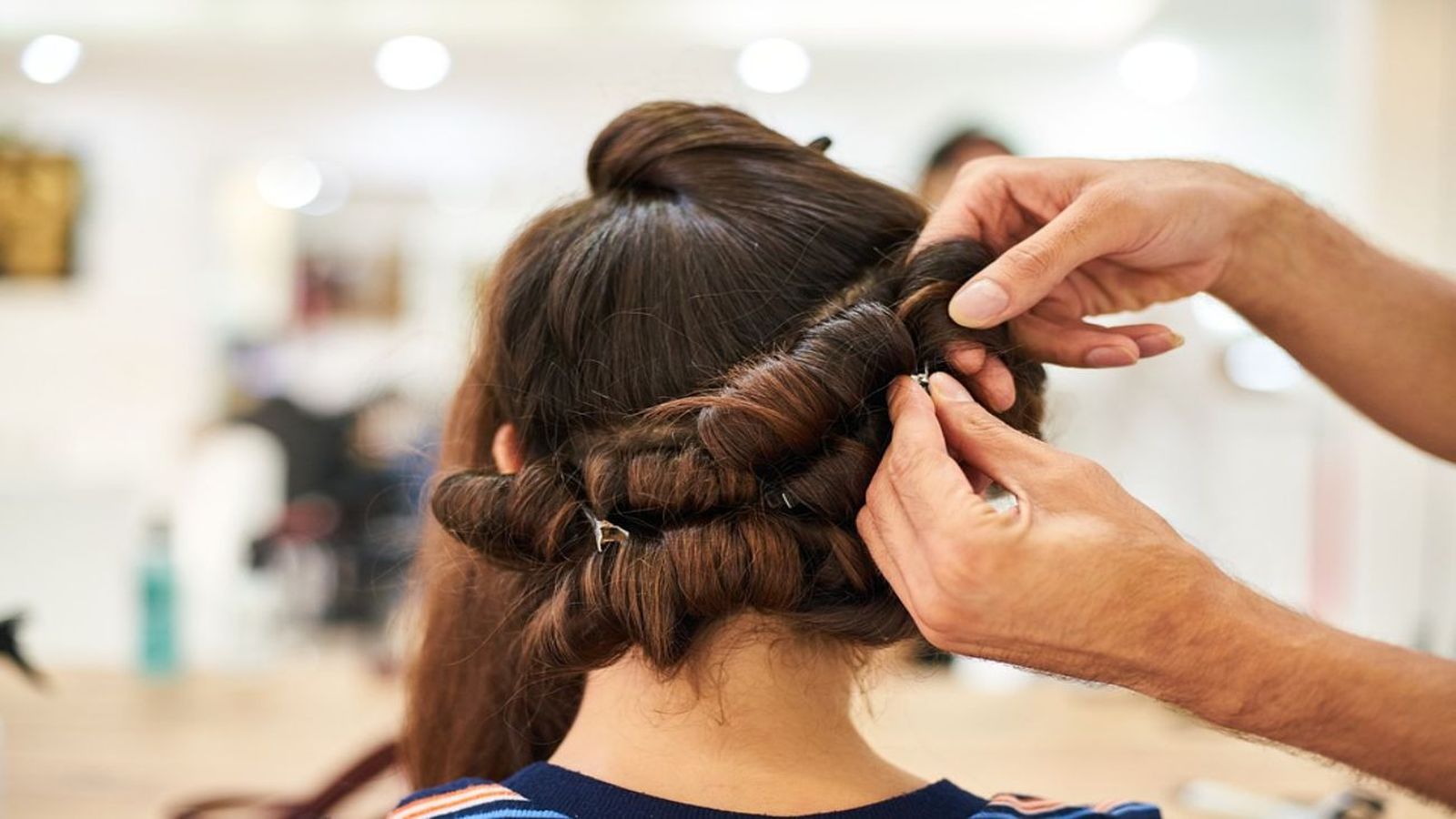 Se buscan peluqueros y esteticistas para trabajar en el Paseo de la Castellana
