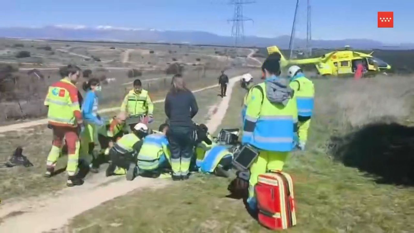 Ciclista sobrevive en Alcobendas.