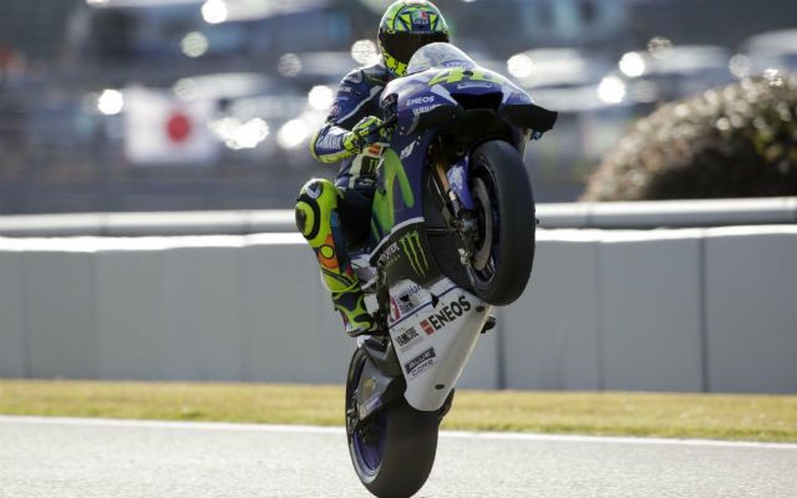 GP Japón: Rossi 'roba' la pole a Márquez y Lorenzo