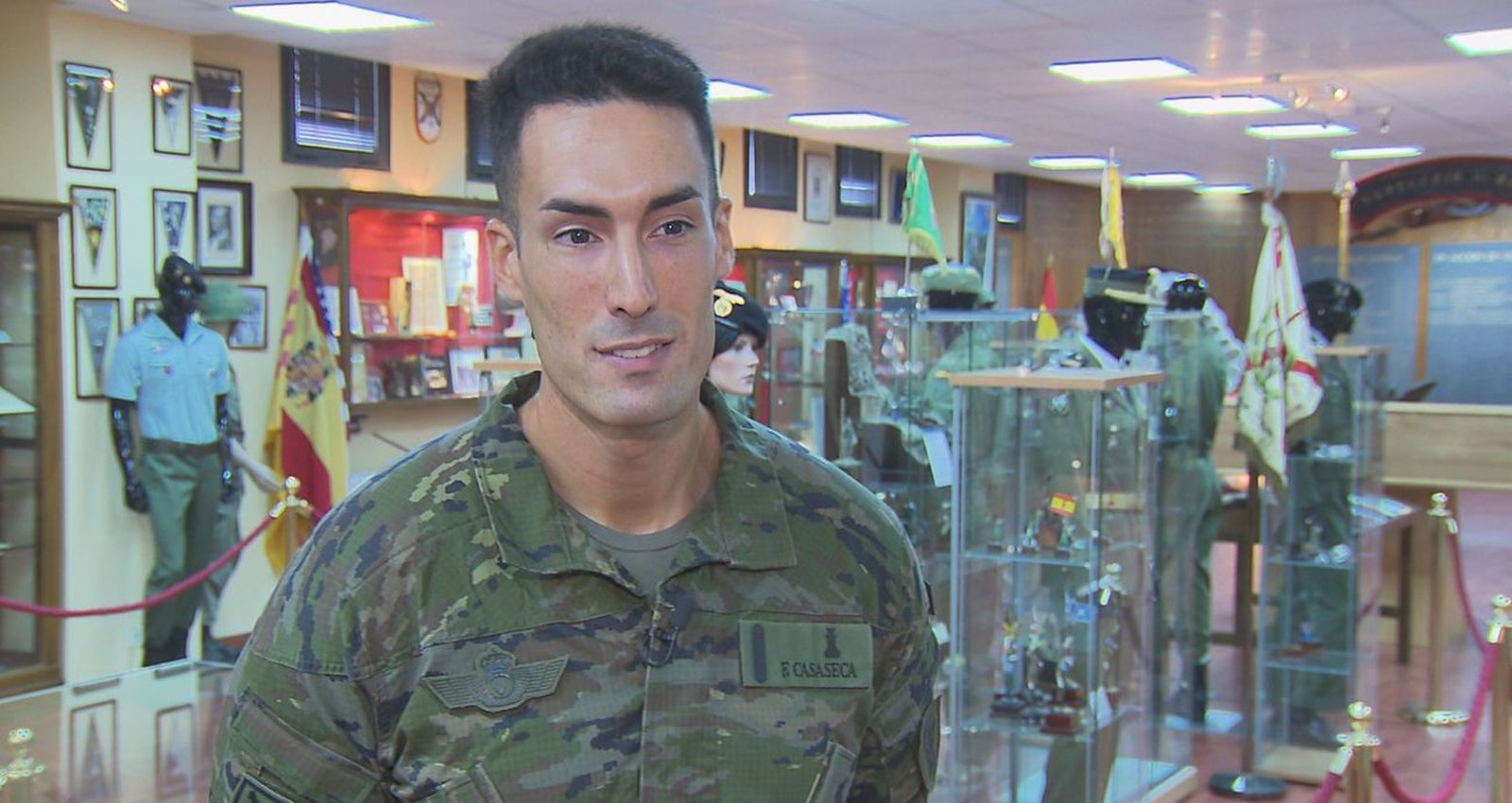 El sueño de un soldado, desfilar el Día de la Fiesta Nacional