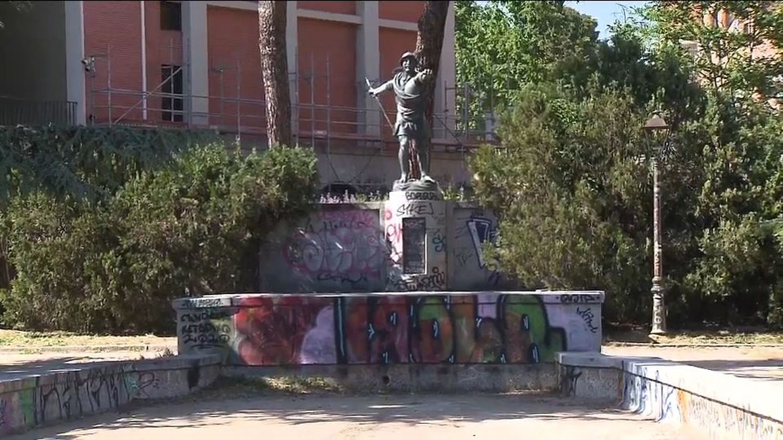 Denuncian el mal estado de conservación de la estatua de Vasco Núñez de Balboa