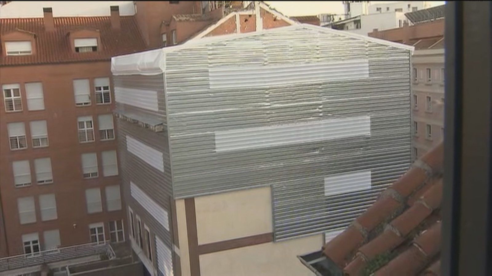 Continúa la pesadilla para los vecinos del 102 de la calle Toledo un mes después de la explosión