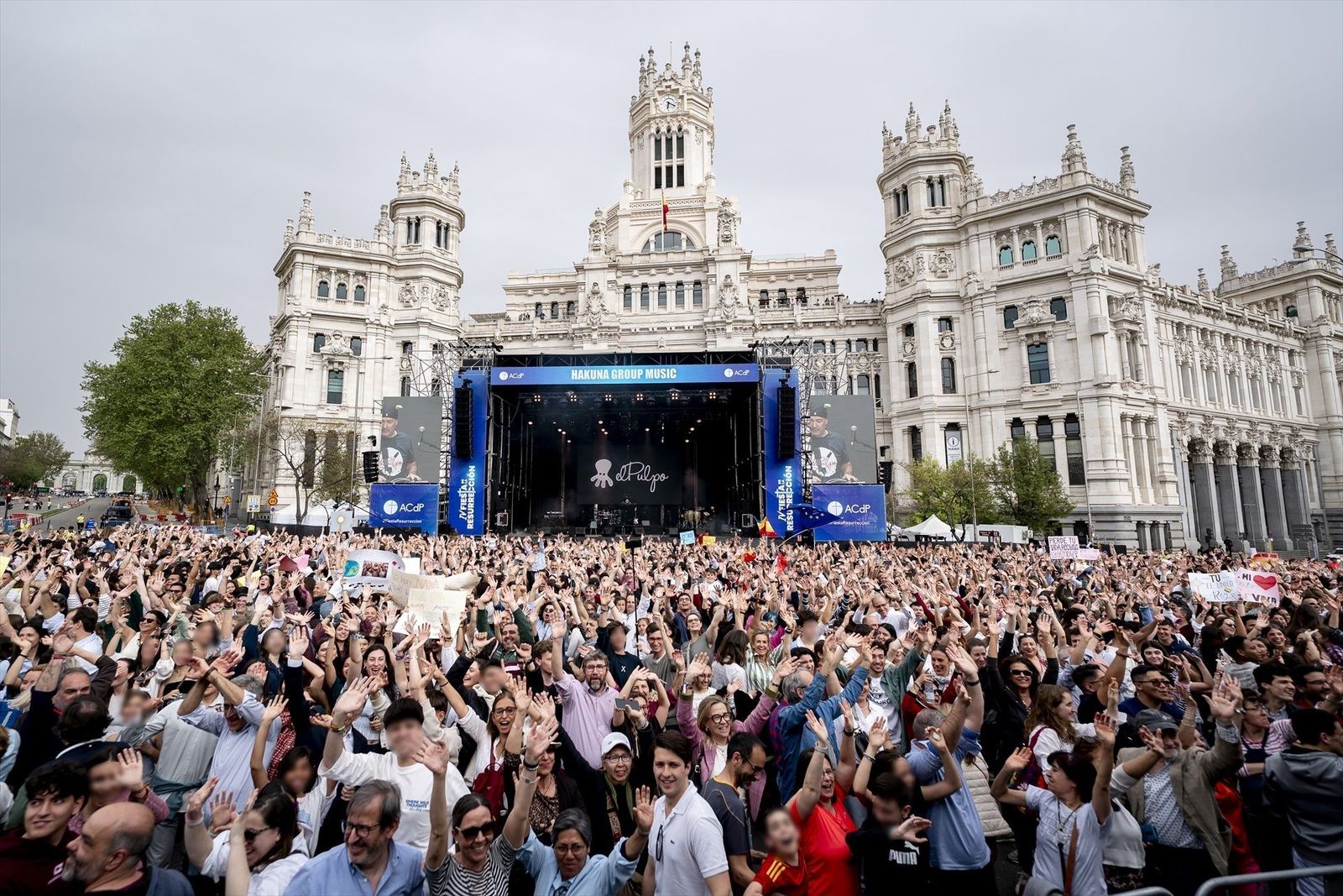 85.000 personas disfrutaron en Cibeles de la Fiesta de la Resurrección