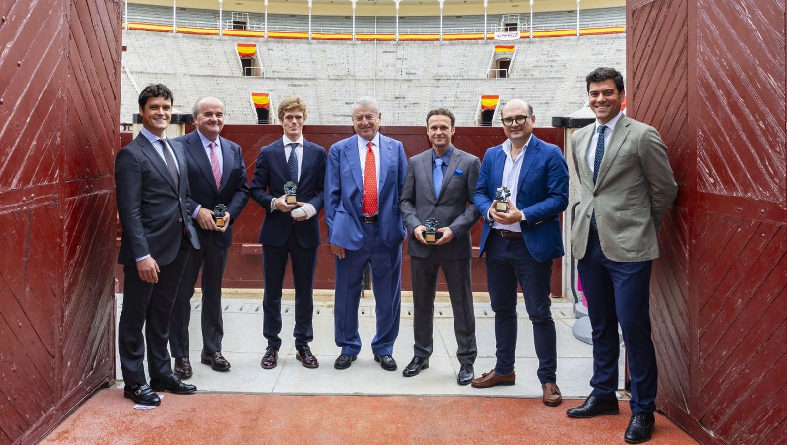 Entregados los Premios Taurinos de Telemadrid a Borja Jiménez y a ‘Tejonero’, de la ganadería de Santiago Domecq