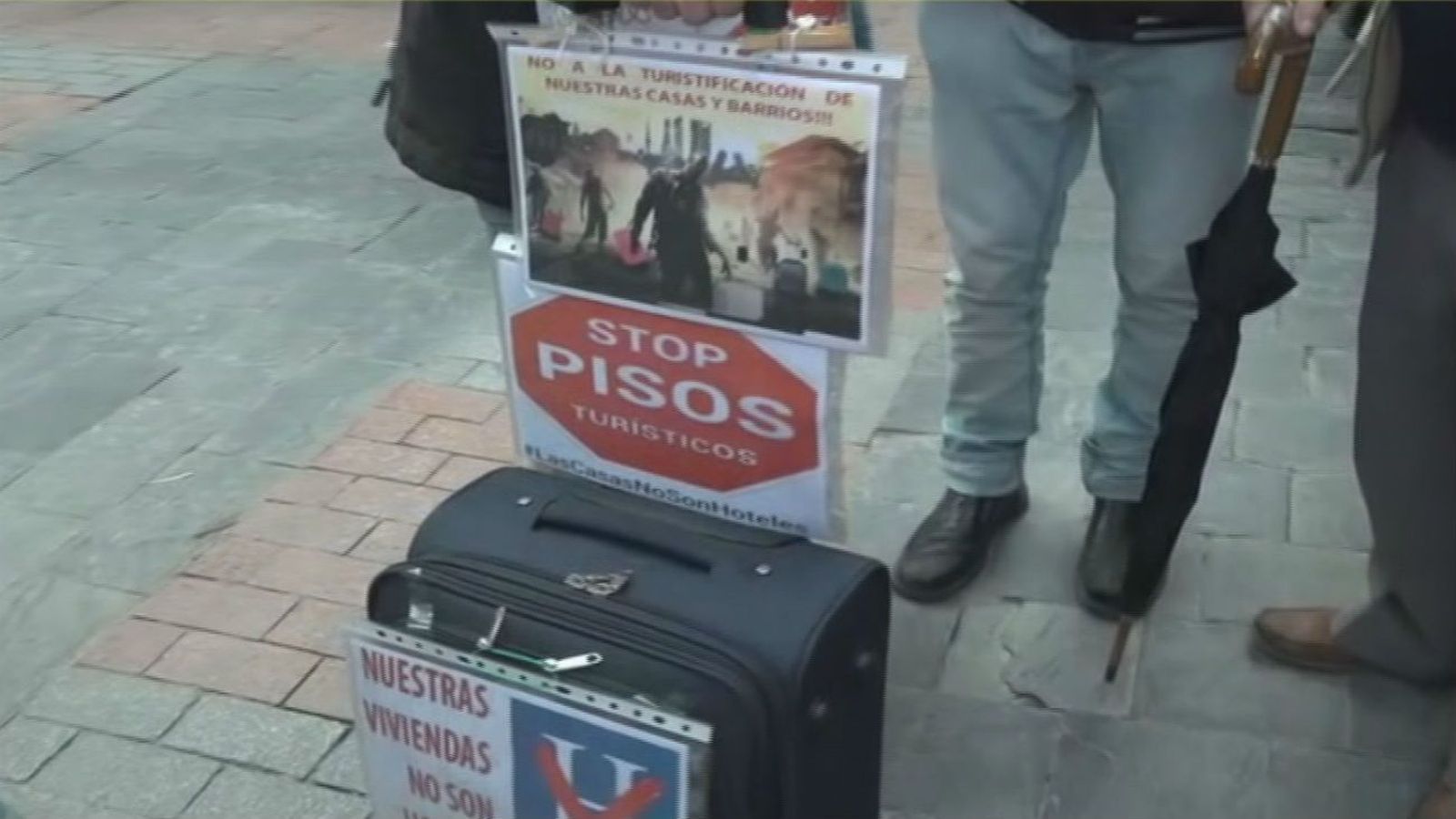 Contra los pisos turísticos en Lavapiés