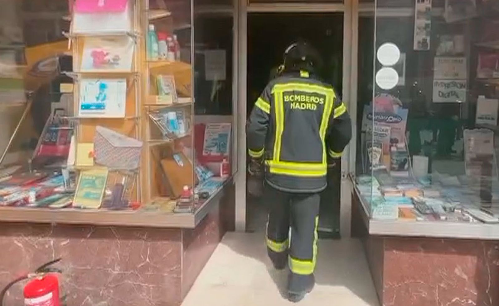 Electrocutado un trabajador en una papelería de Tetuán