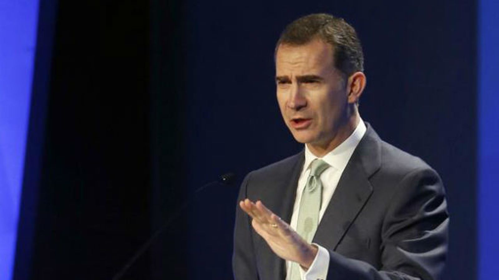El Rey espera que la vuelta al crecimiento sirva para aliviar el paro en España