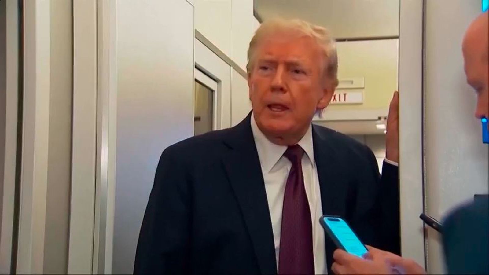 Trump afirma estar "en contacto" con Irán pero no cree que estén preparados para acuerdo
